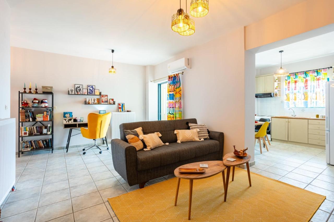 Jason City Escape - Cozy Urban Gem Kalamata Exterior foto